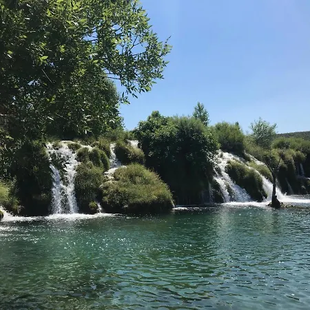 公寓 Apartmani Most 马斯莱尼察