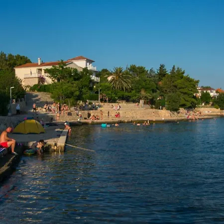 Apartmani Most 公寓 *