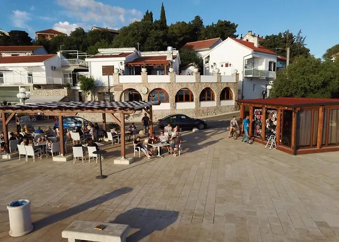 아파트 Apartmani Most